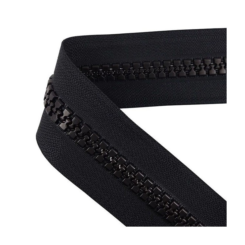 ΦΕΡΜΟΥΑΡ ΜΕ ΤΟ ΜΕΤΡΟ ΚΟΚΚΑΛΙΝΟ