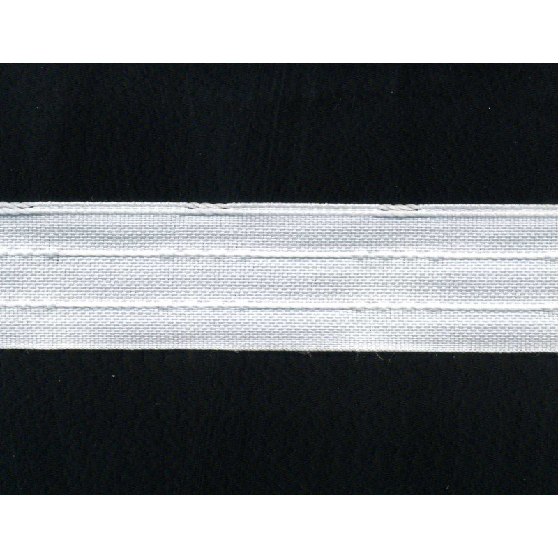 ΤΡΕΣΑ ΚΟΥΡΤΙΝΑΣ