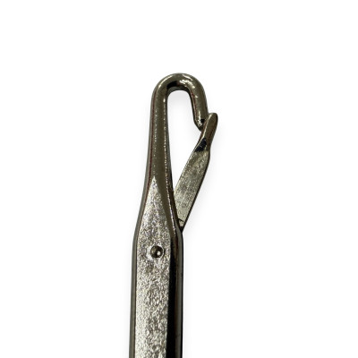 CARPET NEEDLE with wooden handle