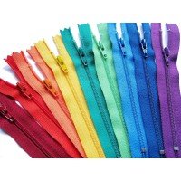No3 CLOSE END NYLON ZIPPER 30 cm