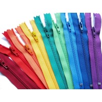 No3 CLOSE END NYLON ZIPPER 60 cm